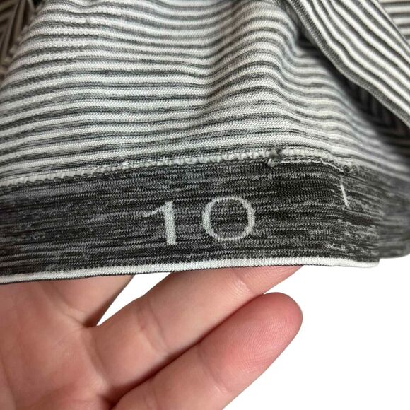 Lululemon Swiftly Tech Long Sleeve 2.0 *Race Length *Tempo Stripe White/Black - Picture 8 of 8